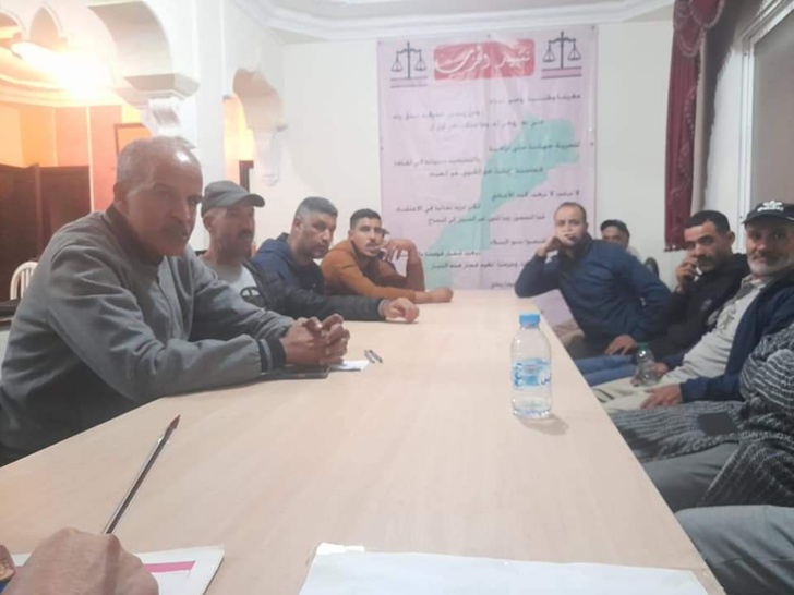 تجديد مكتب نقابة مهنيي قطاع سيارة الأجرة بمرتيل تجديد مكتب نقابة مهنيي قطاع سيارة الأجرة بمرتيل