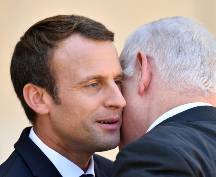 وصفت بـ"الثورة الدبلوماسية" وبـ "التمرد".. وصفت بـ"الثورة الدبلوماسية" وبـ "التمرد"..