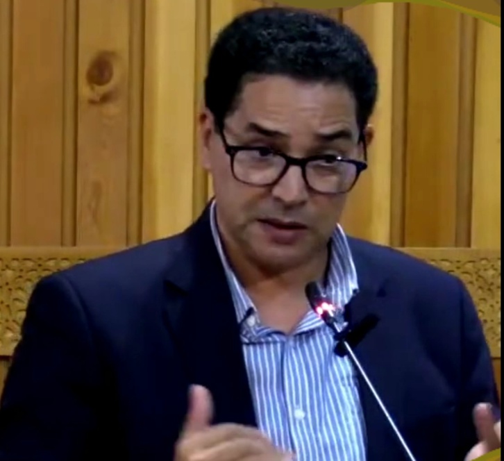 الرباط تحتضن ندوة علمية تخليدا لذكريي المسيرة الخضراء وعيد الاستقلال الرباط تحتضن ندوة علمية تخليدا لذكريي المسيرة الخضراء وعيد الاستقلال