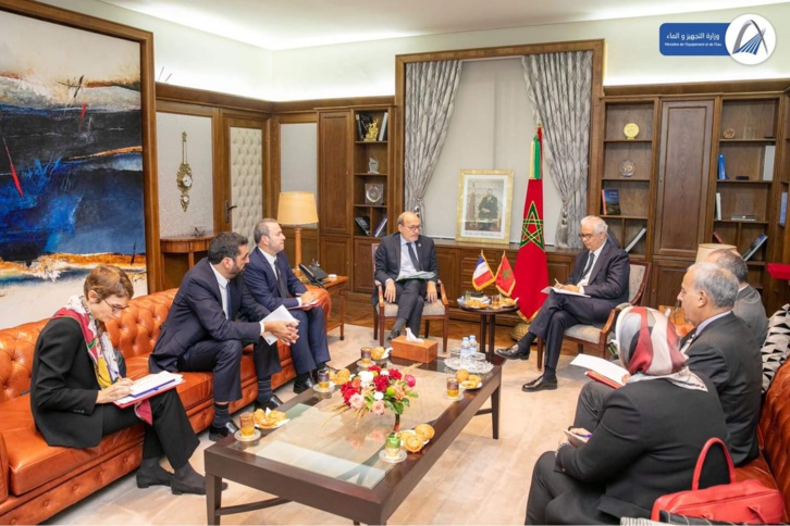 نزار بركة يستقبل وفدا دبلوماسيا فرنسيا بمقر وزارة التجهيز والماء نزار بركة يستقبل وفدا دبلوماسيا فرنسيا بمقر وزارة التجهيز والماء