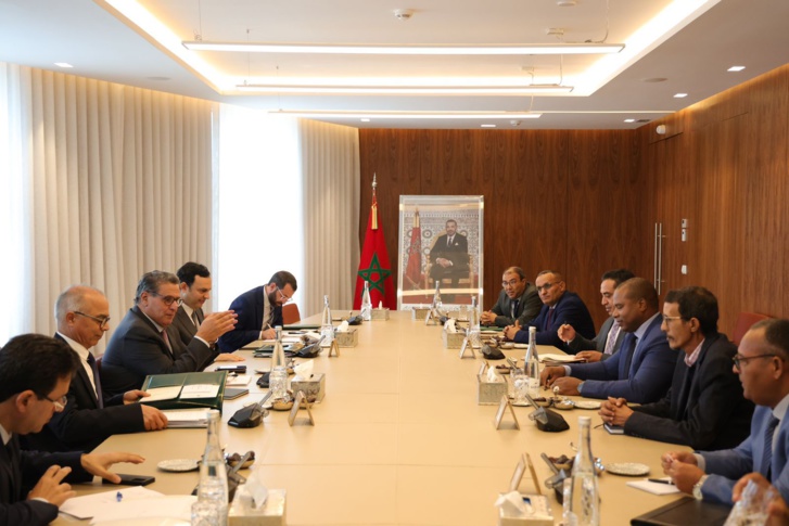 الحكومة ملتزمة بإيجاد الحلول في إطار الحوار المؤسساتي الحكومة ملتزمة بإيجاد الحلول في إطار الحوار المؤسساتي