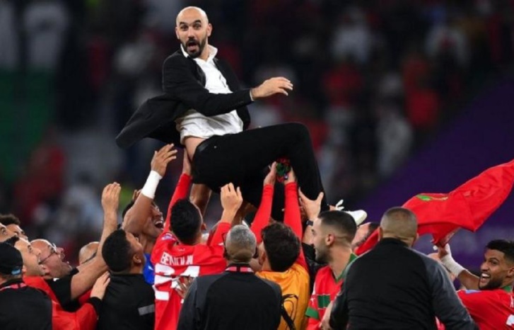 أسود الأطلس يحصدون جائزة أفضل منتخب إفريقي أسود الأطلس يحصدون جائزة أفضل منتخب إفريقي