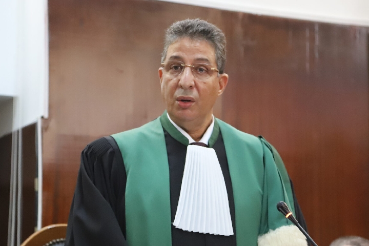 الوكيل العام للملك بطنجة يكشف حقيقة وفاة الطبيب العسكري السابق الوكيل العام للملك بطنجة يكشف حقيقة وفاة الطبيب العسكري السابق