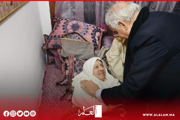 نزار بركة يقدم واجب العزاء لأسرة الراحل المجاهد عبد الحفيظ القادري نزار بركة يقدم واجب العزاء لأسرة الراحل المجاهد عبد الحفيظ القادري