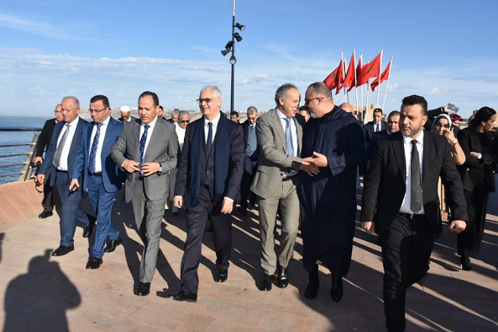 اتفاقية شراكة لتنفيذ مشاريع تأهيل البنية التحتية الطرقية بجهة مراكش آسفي بكلفة 3 ملايير درهم اتفاقية شراكة لتنفيذ مشاريع تأهيل البنية التحتية الطرقية بجهة مراكش آسفي بكلفة 3 ملايير درهم