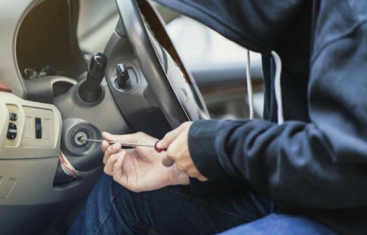 سرقة السيارات تعود من جديد إلى مدينة امزورن سرقة السيارات تعود من جديد إلى مدينة امزورن