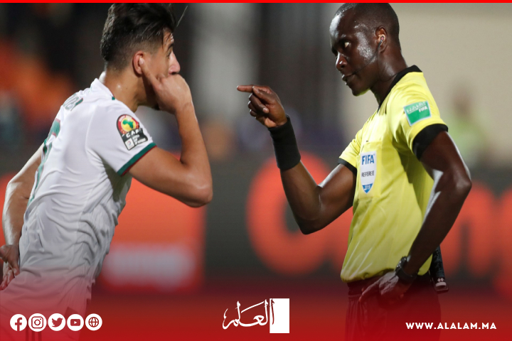 الـ "كاف" يحذر الحكام من التلاعب بنتائج مباريات كأس أفريقيا الـ "كاف" يحذر الحكام من التلاعب بنتائج مباريات كأس أفريقيا