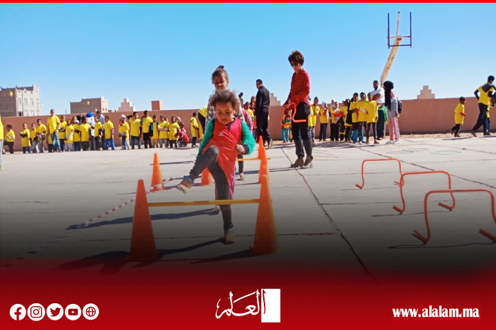 الرياضة للجميع: تنظيم قافلة رياضية وطنية وسباق "خطوات النصر النسائية" بإقليم زاكورة الرياضة للجميع: تنظيم قافلة رياضية وطنية وسباق "خطوات النصر النسائية" بإقليم زاكورة