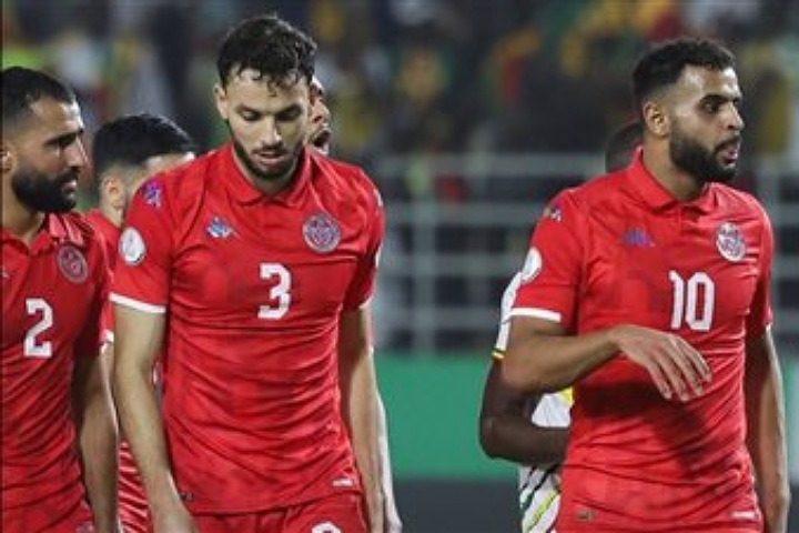 تونس تودع "الكان" من دور المجموعات بعد التعادل مع جنوب إفريقيا تونس تودع "الكان" من دور المجموعات بعد التعادل مع جنوب إفريقيا