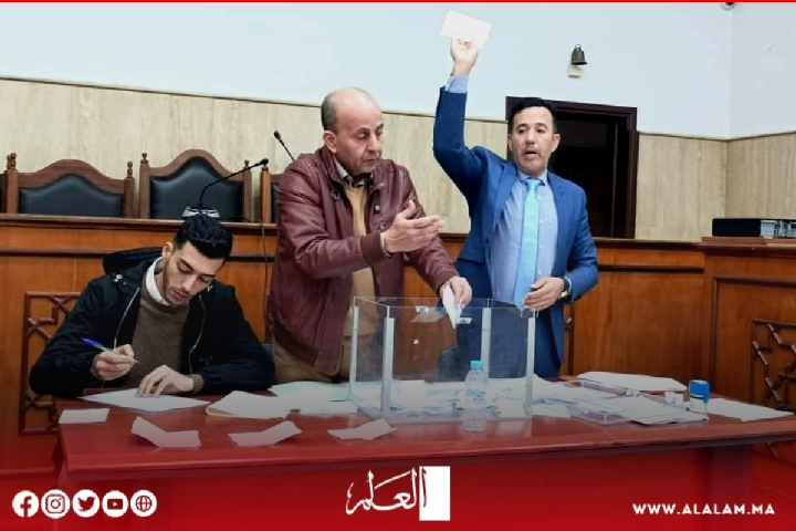 بنتهامي رئيسا جديدا لجمعية المحامين الشباب بالحسيمة وتارجيست بنتهامي رئيسا جديدا لجمعية المحامين الشباب بالحسيمة وتارجيست