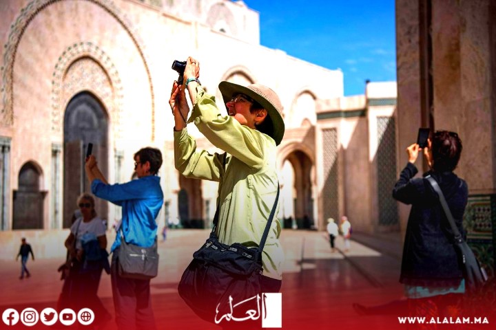 السياحة المغربية تنهي 2023 برقم قياسي في عائداتها السياحة المغربية تنهي 2023 برقم قياسي في عائداتها