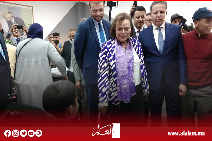 "حيار" تعطي انطلاقة مجموعة من المراكز والبرامج الاجتماعية بإقليم الفقيه بن صالح وتوقع اتفاقية لإنشاء جسر الأسرة "حيار" تعطي انطلاقة مجموعة من المراكز والبرامج الاجتماعية بإقليم الفقيه بن صالح وتوقع اتفاقية لإنشاء جسر الأسرة