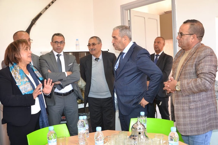 عواطف حيار تشرف على تعزيز عرض الخدمات الاجتماعية بأزيلال عواطف حيار تشرف على تعزيز عرض الخدمات الاجتماعية بأزيلال