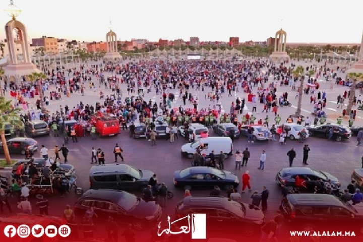 ليالي رمضان.. الساحات العمومية بالعيون ملاذ الباحثين عن الاستجمام والترويح عن النفس..