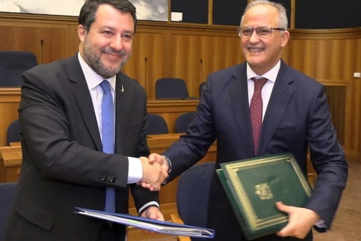 السياقة برخصة مغربية في إيطاليا ممكنة السياقة برخصة مغربية في إيطاليا ممكنة