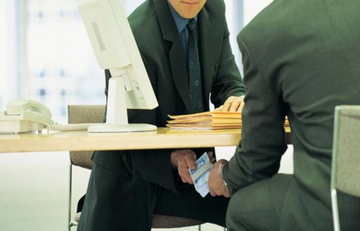 بسبب الرشوة.. تنقيط المغرب في مجال الحرية الاقتصادية يتراجع بسبب الرشوة.. تنقيط المغرب في مجال الحرية الاقتصادية يتراجع