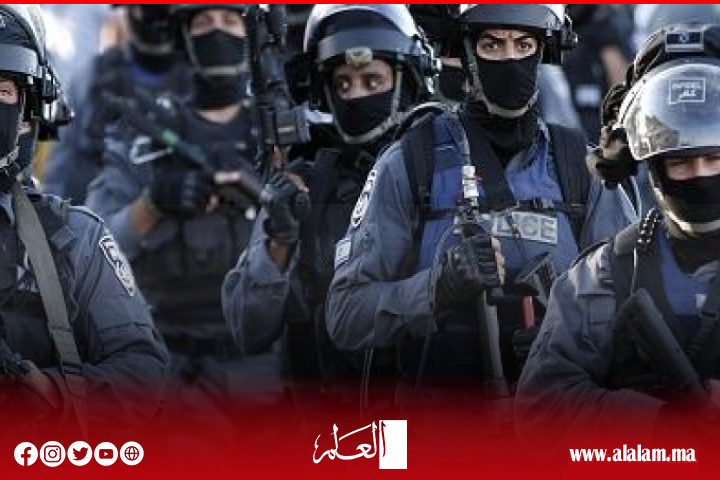 شرطة الاحتلال تعتقل شقيقة قيادي في حركة "حماس" شرطة الاحتلال تعتقل شقيقة قيادي في حركة "حماس"