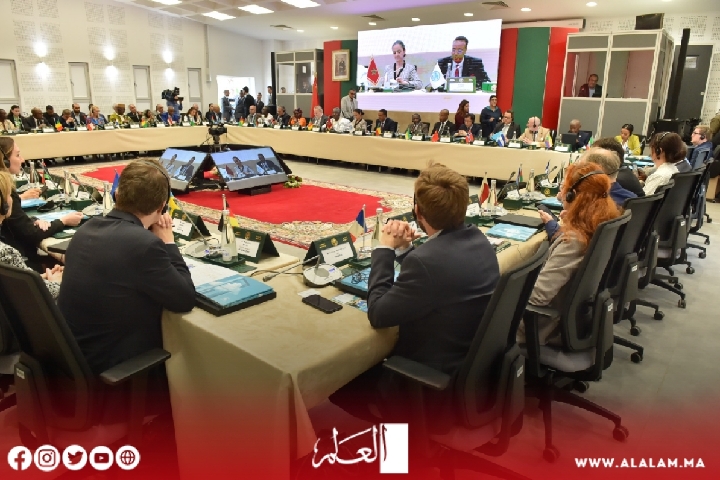 ملتقى لتسليط الضوء على التكوين المهني وركائز تطوير الشباب والاقتصاد ملتقى لتسليط الضوء على التكوين المهني وركائز تطوير الشباب والاقتصاد