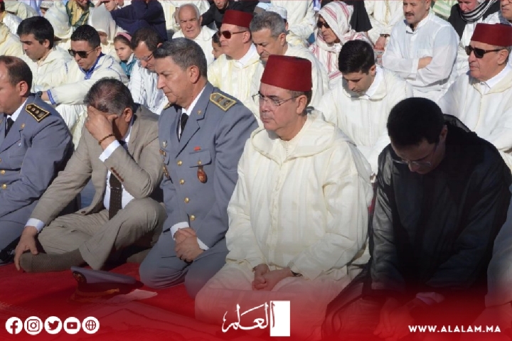 عيد الفطر: عامل إقليم الحسيمة يتقدم جموع المصلين بمصلى حي ميرادور عيد الفطر: عامل إقليم الحسيمة يتقدم جموع المصلين بمصلى حي ميرادور