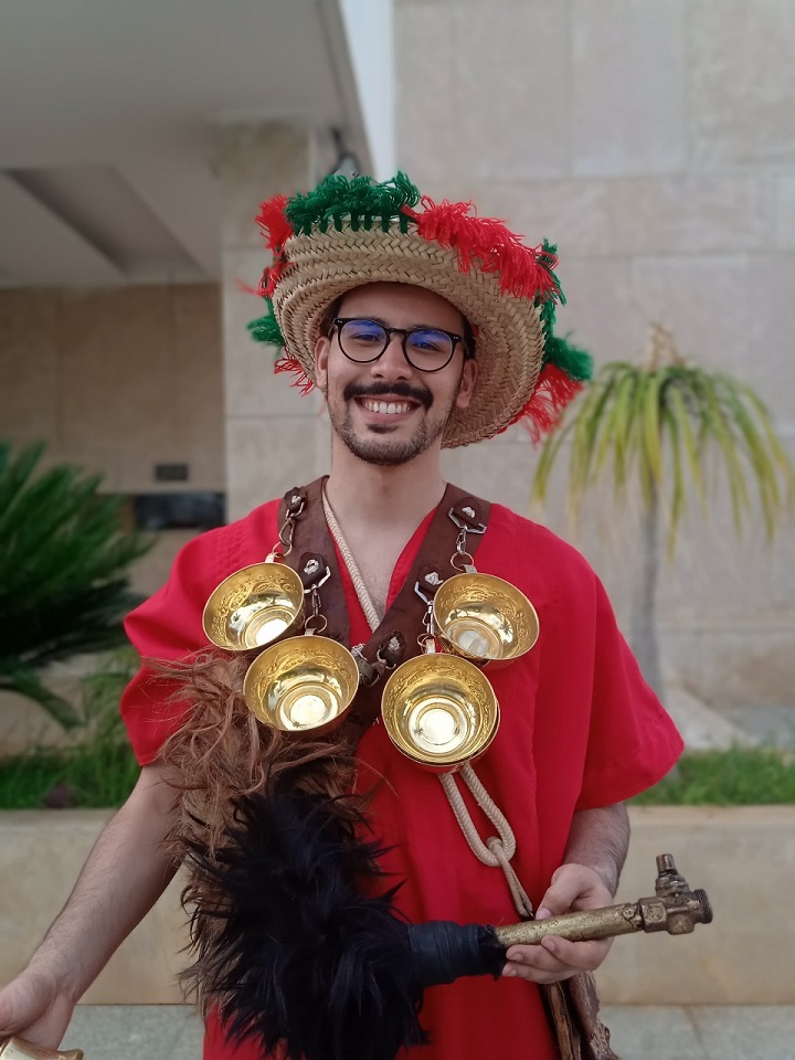 الملتقى الدولي للتربية الجمالية في دورته الثامنة يحلق بقامات علمية بنفس فني وتربوي الملتقى الدولي للتربية الجمالية في دورته الثامنة يحلق بقامات علمية بنفس فني وتربوي
