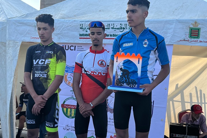 الجمعية الرياضية السلاوية للدراجات تتوج بسباقي القصر الكبير وأصيلا