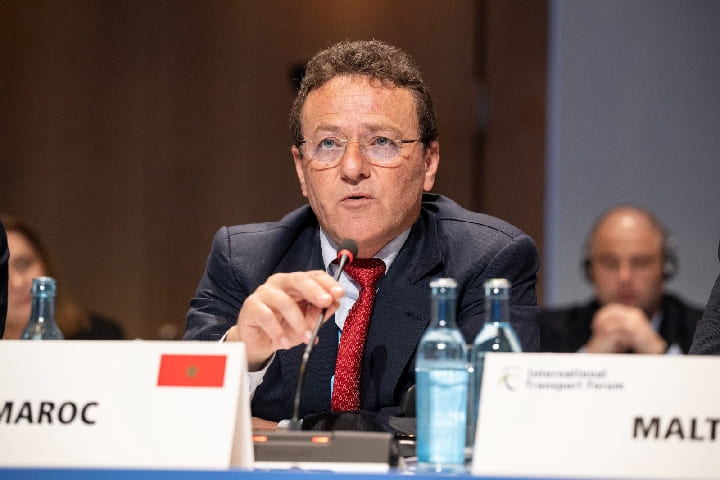 عبد الجليل يدعو من ألمانيا الدول إلى تحسين جودة النقل والسلامة الطرقية عبد الجليل يدعو من ألمانيا الدول إلى تحسين جودة النقل والسلامة الطرقية