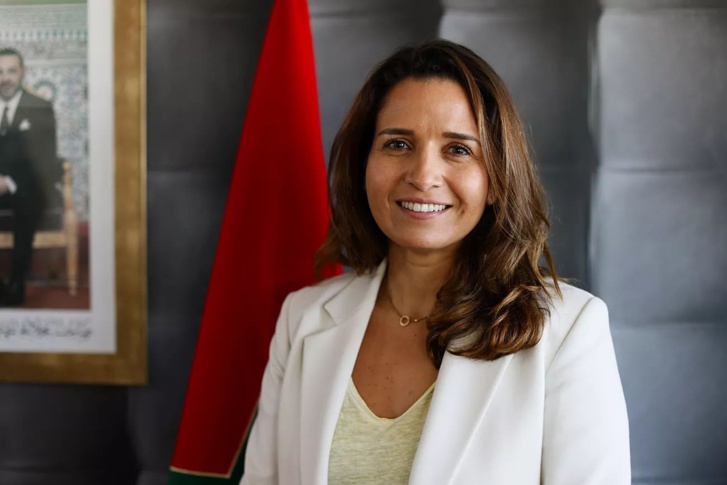 الوزيرة بنعلي تنفي صلتها بصورة مثيرة للجدل وتتوعد اللجوء للقضاء الوزيرة بنعلي تنفي صلتها بصورة مثيرة للجدل وتتوعد اللجوء للقضاء