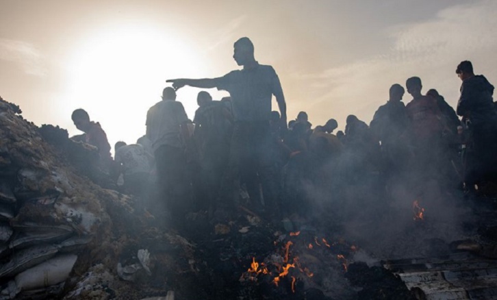 إسرائيل تواصل جرائمها في غزة رغم مقترح الهدنة وقرار محكمة العدل الدولية إسرائيل تواصل جرائمها في غزة رغم مقترح الهدنة وقرار محكمة العدل الدولية