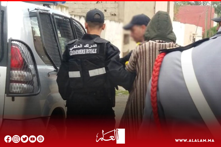 توقيف مروج للمخدرات و"السيليسيون" و"الماحيا" توقيف مروج للمخدرات و"السيليسيون" و"الماحيا"