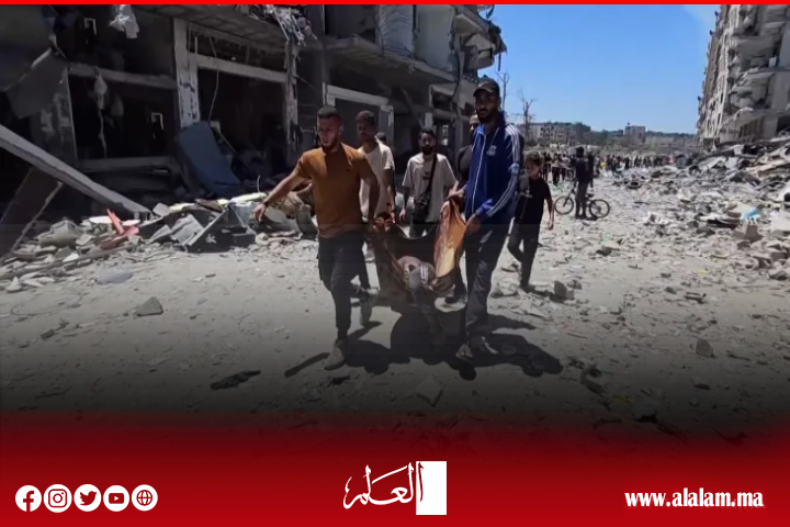 قصف 5 مراكز لإيواء النازحين بِغزة.. وشقيقة "هنية" من بين القتلى قصف 5 مراكز لإيواء النازحين بِغزة.. وشقيقة "هنية" من بين القتلى