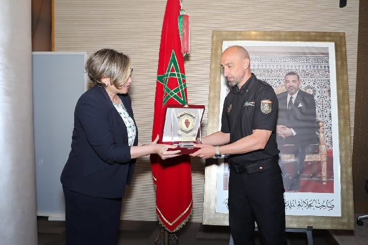 دورة تكوينية حول مستجدات تقنيات التواصل الأمني دورة تكوينية حول مستجدات تقنيات التواصل الأمني