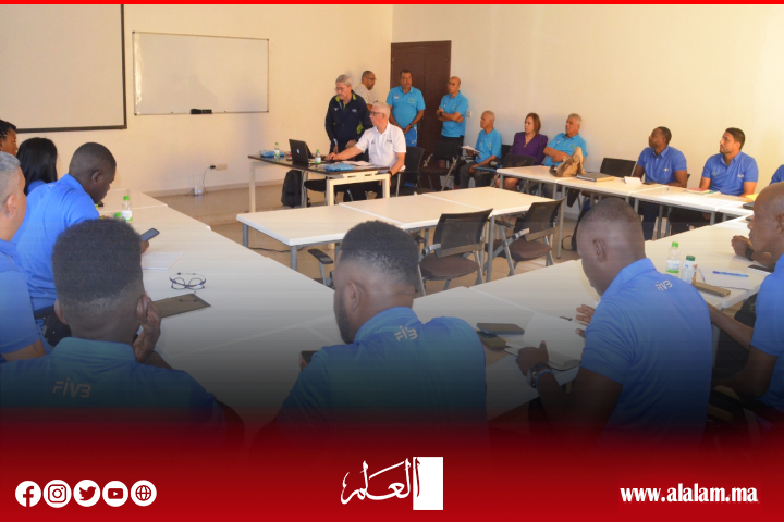 الدورة التكوينية للحكام تعزز منظومة التطوير في استراتيجية الكونفدرالية الافريقية لكرة الطائرة الدورة التكوينية للحكام تعزز منظومة التطوير في استراتيجية الكونفدرالية الافريقية لكرة الطائرة