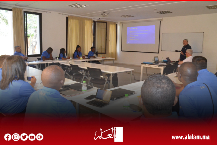 الدورة التكوينية للحكام تعزز منظومة التطوير في استراتيجية الكونفدرالية الافريقية لكرة الطائرة الدورة التكوينية للحكام تعزز منظومة التطوير في استراتيجية الكونفدرالية الافريقية لكرة الطائرة