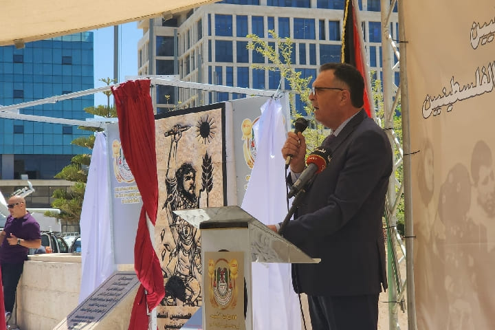 الصحافيون الدوليون والفلسطينيون يفتحون مركزا لإعداد تقارير حول الحرب ضد غزة الصحافيون الدوليون والفلسطينيون يفتحون مركزا لإعداد تقارير حول الحرب ضد غزة