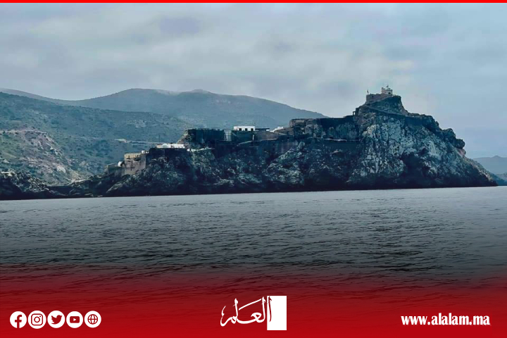 الحسيمة تتزين بمدخل رائع وبجمال شواطئها الجاذبة للسياحة في المنطقة الحسيمة تتزين بمدخل رائع وبجمال شواطئها الجاذبة للسياحة في المنطقة