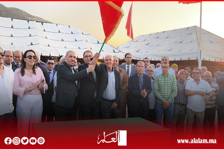 بمناسبة عيد العرش المجيد.. عامل إقليم أزيلال يشرف على مشاريع تنموية لفك العزلة عن جماعات.. بمناسبة عيد العرش المجيد.. عامل إقليم أزيلال يشرف على مشاريع تنموية لفك العزلة عن جماعات..