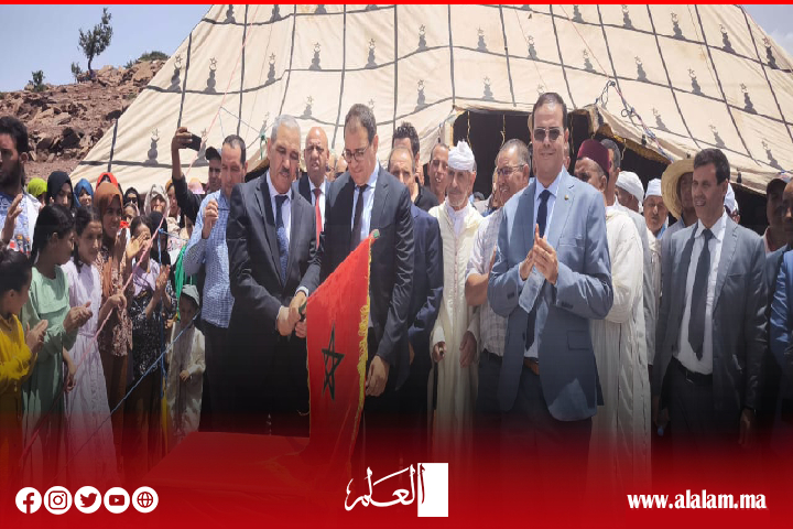 أزيلال: انطلاق أشغال إنجاز 135.89 كلم من الطرق القروية بكلفة 200 مليون درهم أزيلال: انطلاق أشغال إنجاز 135.89 كلم من الطرق القروية بكلفة 200 مليون درهم