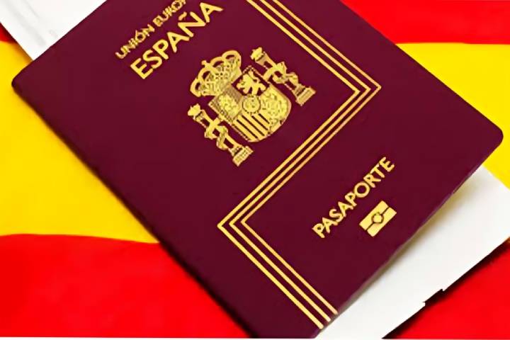 المغاربة يتصدرون الأجانب الحاصلين على الجنسية الإسبانية حسب تقرير إسباني رسمي المغاربة يتصدرون الأجانب الحاصلين على الجنسية الإسبانية حسب تقرير إسباني رسمي