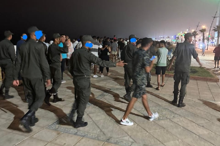 الاعتقال ينتظر المهاجرين السريين الذين أعيدوا من سبتة المحتلة الاعتقال ينتظر المهاجرين السريين الذين أعيدوا من سبتة المحتلة