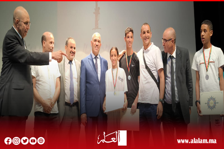 عامل إقليم أزيلال ينوه بالنتائج الإيجابية لأبطال جمعية أشبال تامدة لألعاب القوى وقريبا إحداث مركز بقيمة 15 مليار سنتيم عامل إقليم أزيلال ينوه بالنتائج الإيجابية لأبطال جمعية أشبال تامدة لألعاب القوى وقريبا إحداث مركز بقيمة 15 مليار سنتيم