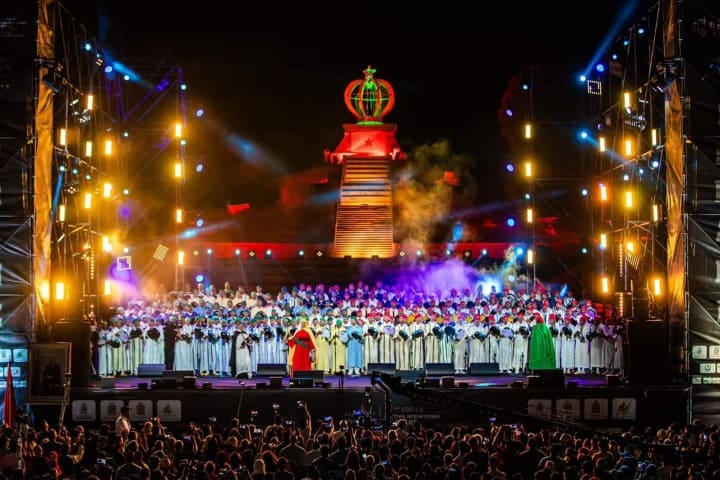 مهرجان إفران الدولي احتفاء بالتراث والفن في عروس الأطلس المتوسط مهرجان إفران الدولي احتفاء بالتراث والفن في عروس الأطلس المتوسط