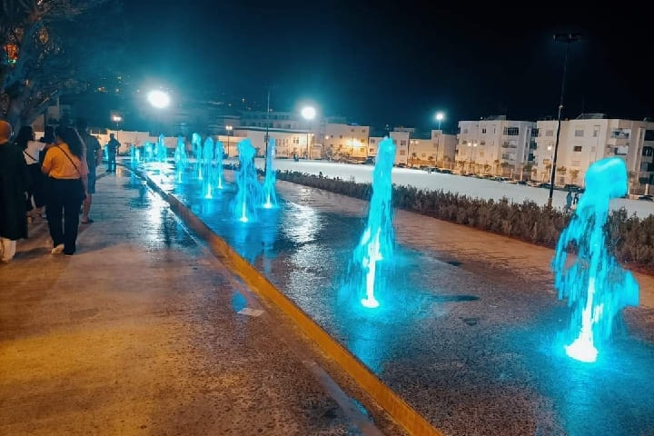 الحسيمة: ساحة جديدة تعزز الفضاءات العمومية الحسيمة: ساحة جديدة تعزز الفضاءات العمومية
