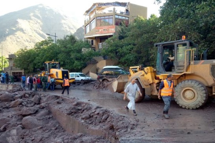 وزارة التجهيز والماء تعيد فتح 52 طريقا من أصل 57 تضرروا بسبب الفيضانات والأمطار الغزيرة وزارة التجهيز والماء تعيد فتح 52 طريقا من أصل 57 تضرروا بسبب الفيضانات والأمطار الغزيرة