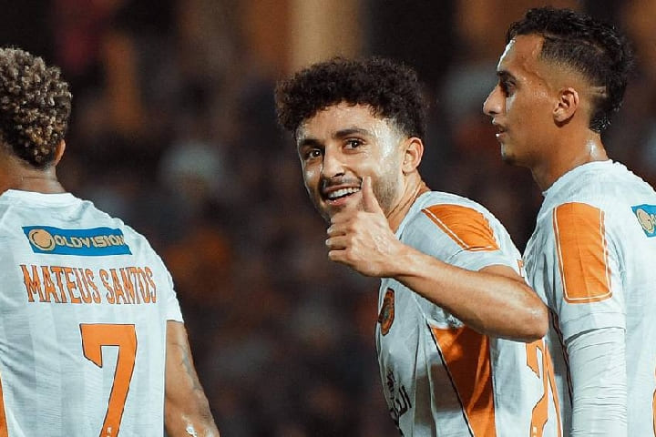 نهضة بركان يدكّ شباك فريق دابجي البينيني ويعبر إلى دور المجموعات في كأس الكاف نهضة بركان يدكّ شباك فريق دابجي البينيني ويعبر إلى دور المجموعات في كأس الكاف