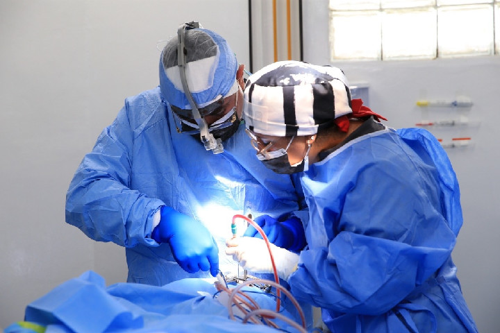 مركز ابن سينا ينجح في إجراء عمليتي زراعة كبد من متبرعين أحياء مركز ابن سينا ينجح في إجراء عمليتي زراعة كبد من متبرعين أحياء