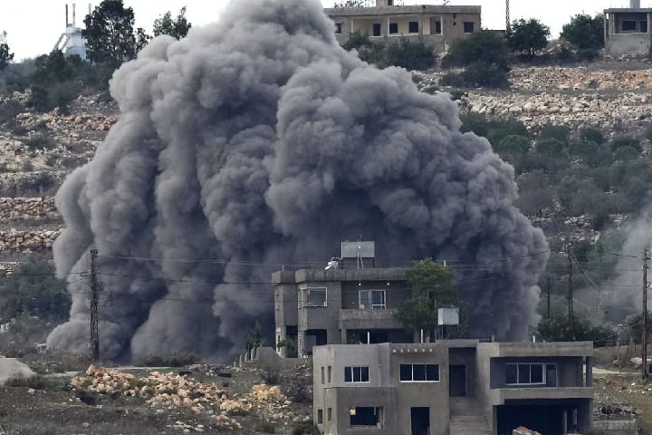غارة إسرائيلية على شرق لبنان تخلف عشرين شهيدا بينهم 19 سوريا غارة إسرائيلية على شرق لبنان تخلف عشرين شهيدا بينهم 19 سوريا