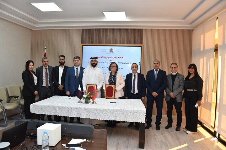 عواطف حيار تشرف على توقيع اتفاقية إطار للتعاون والشراكة بين وزارة التضامن ومنظمة قطر الخيرية عواطف حيار تشرف على توقيع اتفاقية إطار للتعاون والشراكة بين وزارة التضامن ومنظمة قطر الخيرية