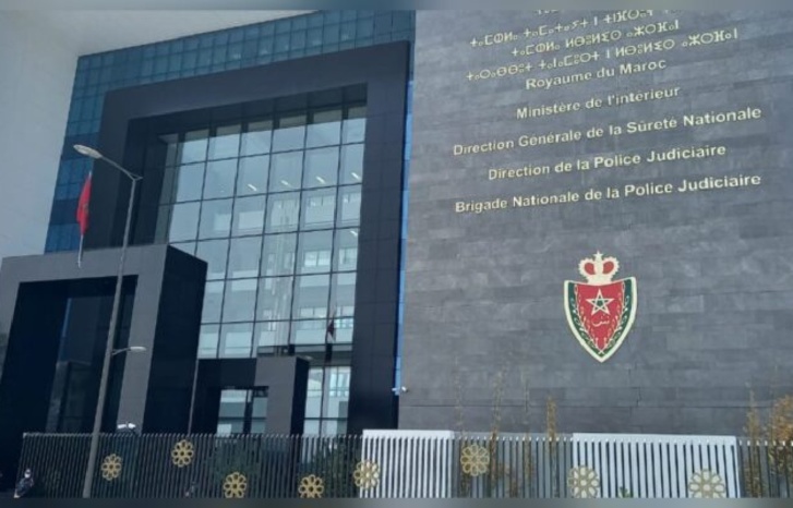 الدار البيضاء: فتح تحقيق مع ضابط أمن بتهمة اختلاس وتبديد أموال عمومية الدار البيضاء: فتح تحقيق مع ضابط أمن بتهمة اختلاس وتبديد أموال عمومية