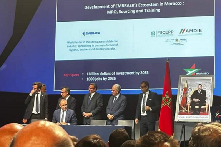 المغرب يوقع مذكرة تفاهم مع شركة إمبراير البرازيلية لصناعة الطيران المغرب يوقع مذكرة تفاهم مع شركة إمبراير البرازيلية لصناعة الطيران