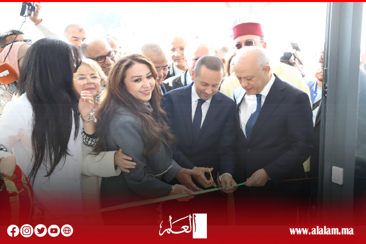 وزير الصحة يشرف على إعطاء انطلاقة خدمات مركز لتصفية الدم في الدار البيضاء وزير الصحة يشرف على إعطاء انطلاقة خدمات مركز لتصفية الدم في الدار البيضاء